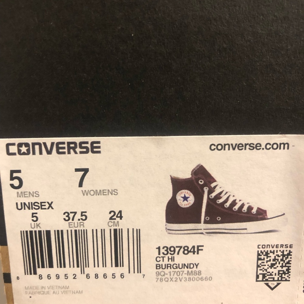 Maroon/burgundy high top converses